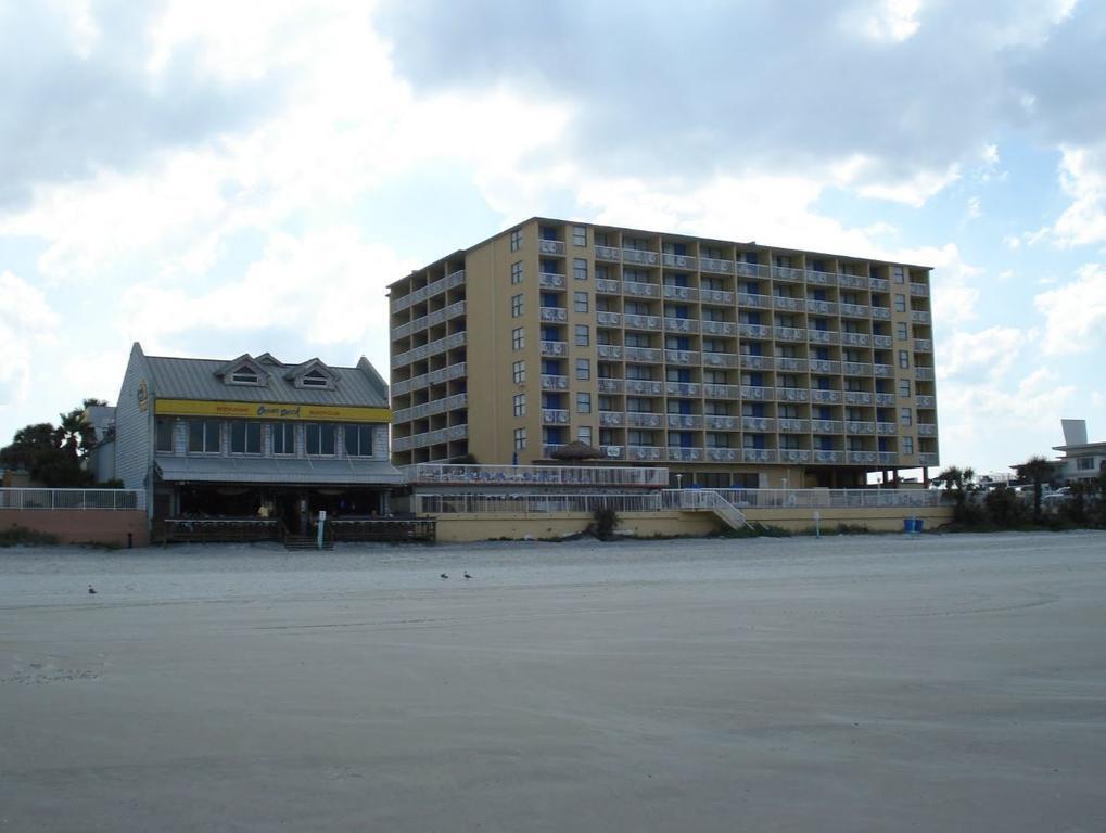 Comfort Inn & Suites Daytona Beach Oceanfront Exterior photo