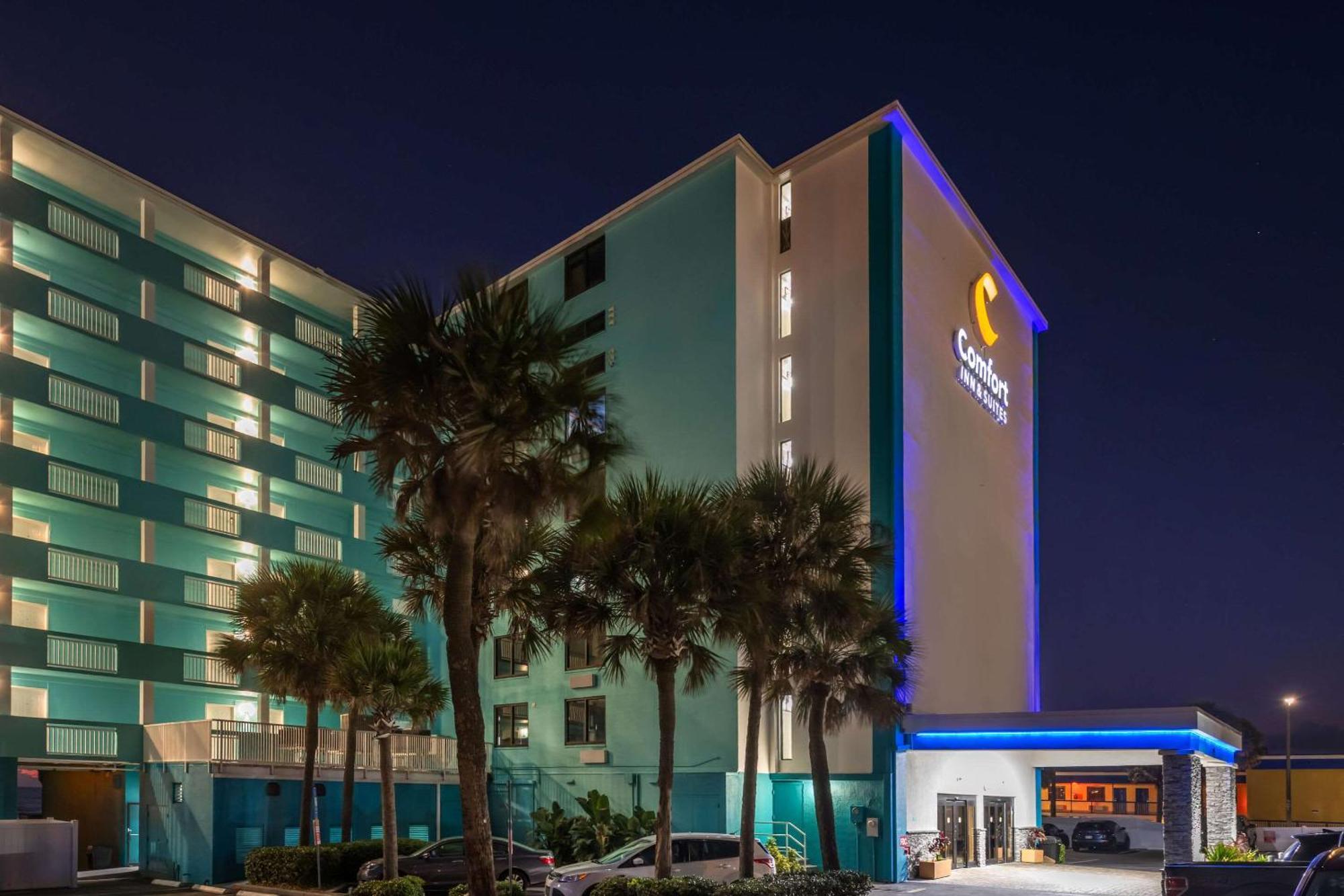 Comfort Inn & Suites Daytona Beach Oceanfront Exterior photo